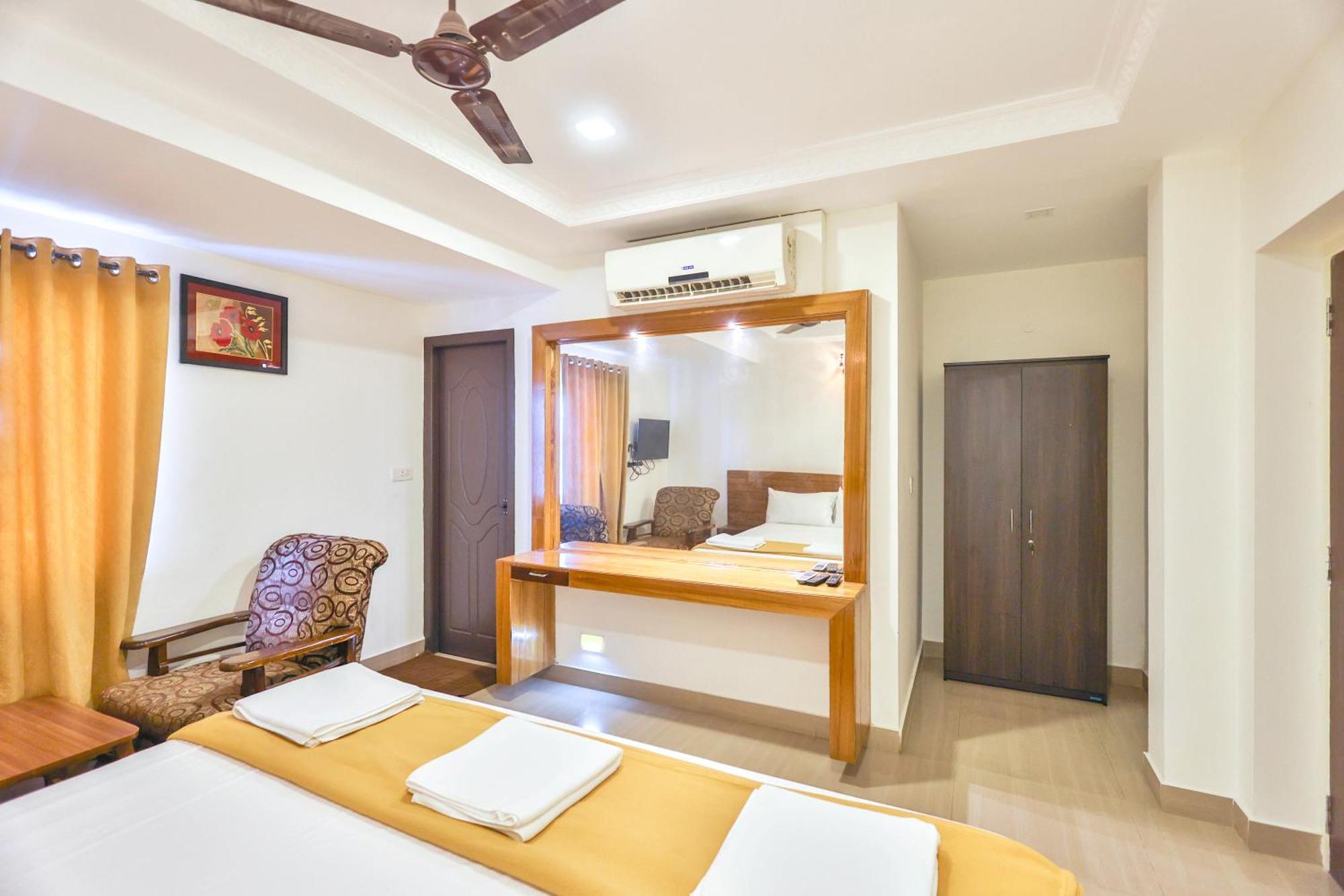 Hotel Golden Bliss Puduccseri Kültér fotó
