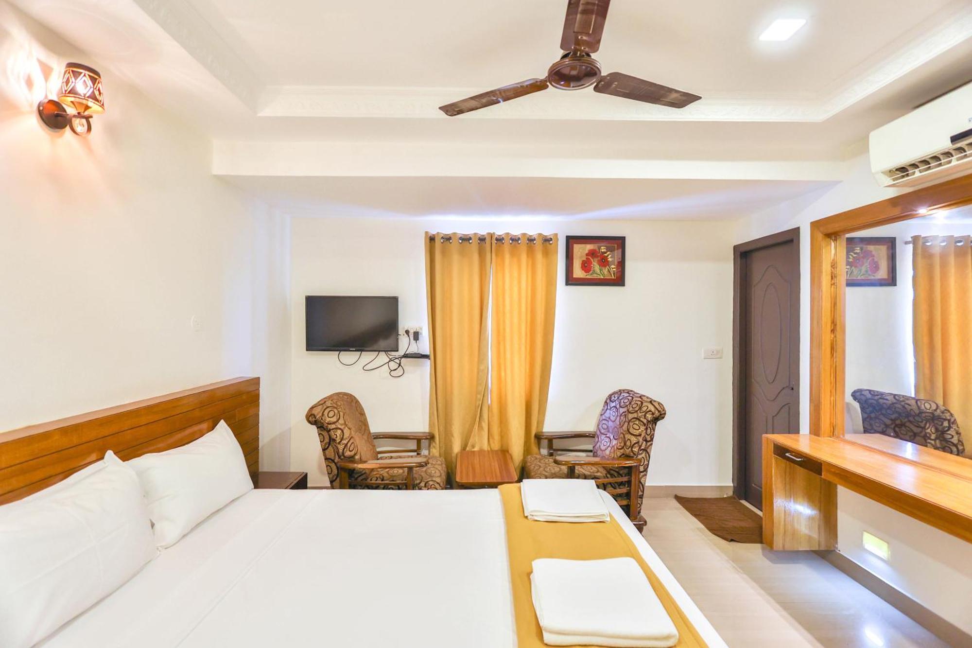 Hotel Golden Bliss Puduccseri Kültér fotó