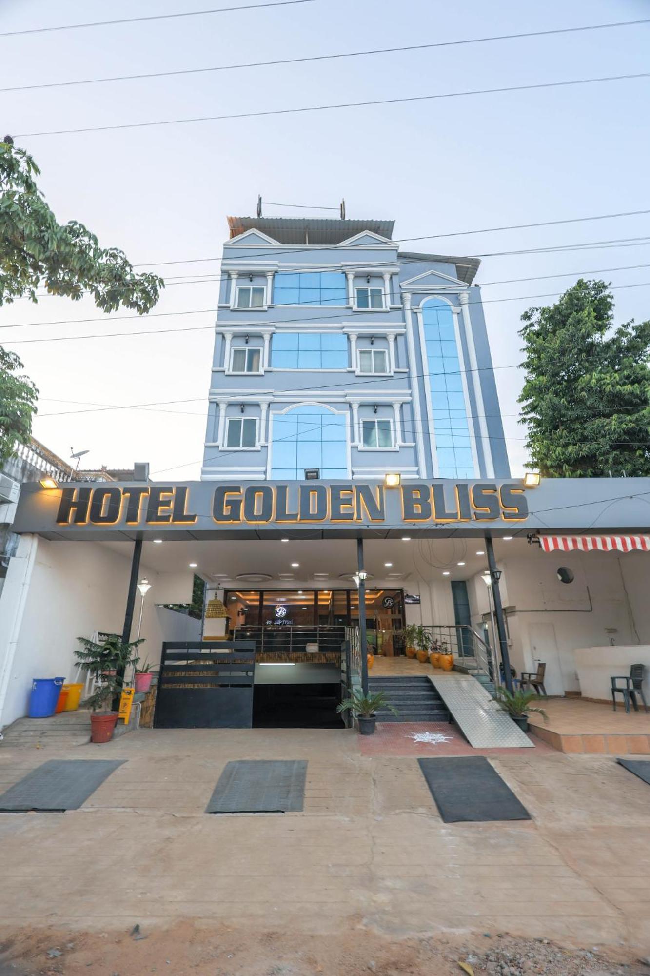 Hotel Golden Bliss Puduccseri Kültér fotó