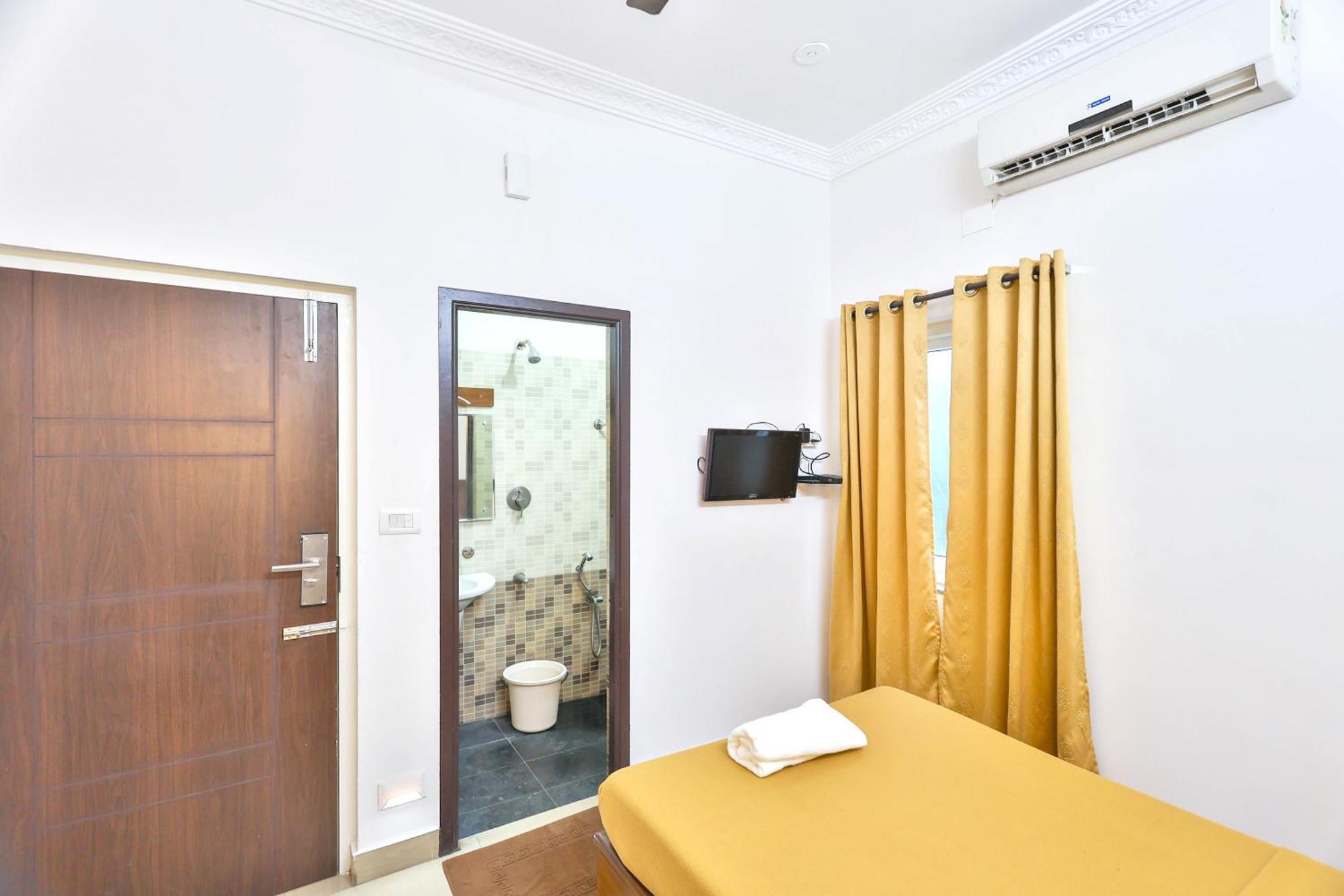 Hotel Golden Bliss Puduccseri Kültér fotó